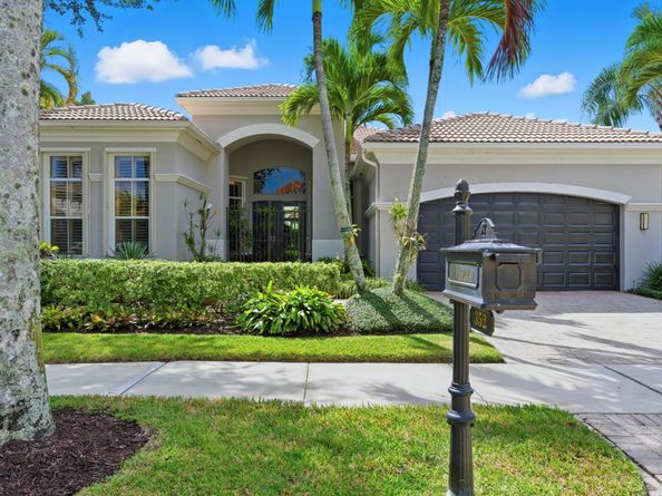 352 Vizcaya Drive, Palm Beach Gardens FL 33418