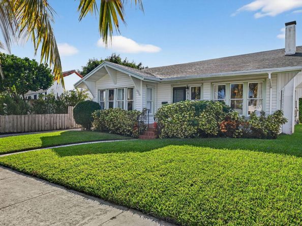 818 Claremore Drive, West Palm Beach FL 33401