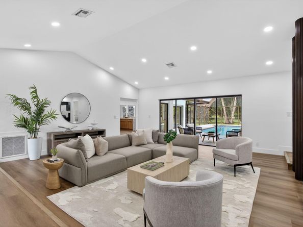 8899 NW 47th Drive, Coral Springs FL 33067