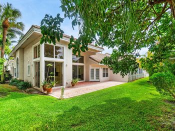 5106 Windsor Parke Drive