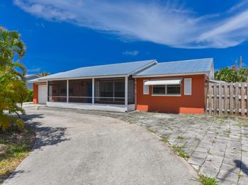 928 Prosperity Farms Road