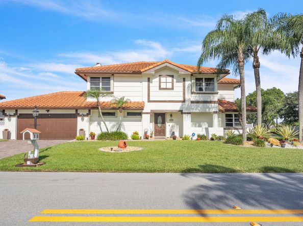 6431 Olde Moat Way, Davie FL 33331