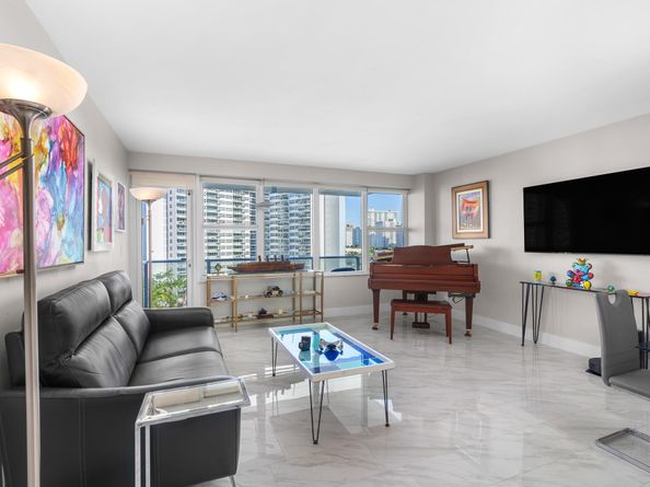 3333 NE 34th St 806, Fort Lauderdale FL 33308