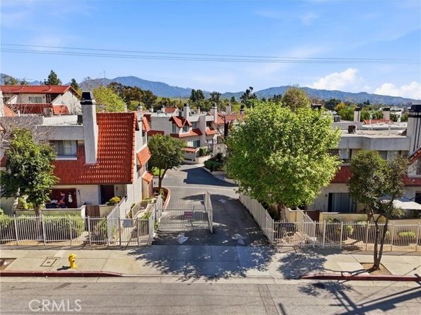 12330 Osborne, Pacoima (los Angeles) CA 91331