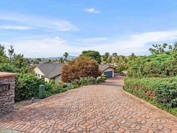 1092 Serena Way
