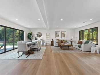 5777 Desert View Drive