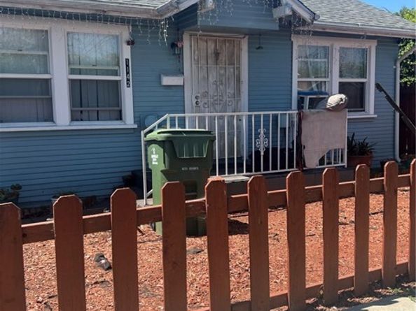 1142 E 66th Street, Inglewood CA 90302