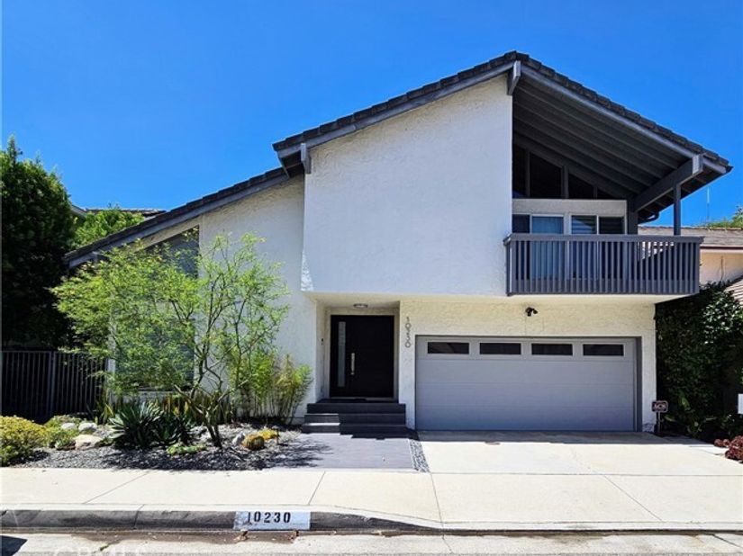 10230 Autumn Leaf, Los Angeles CA 90077