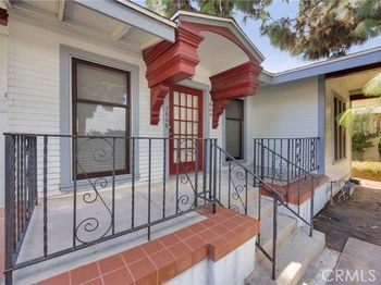 7606 Pickering Avenue