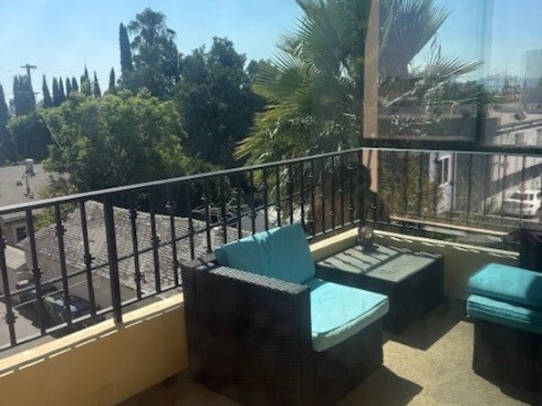 6938 Laurel Canyon 212, North Hollywood (los Angeles) CA 91605