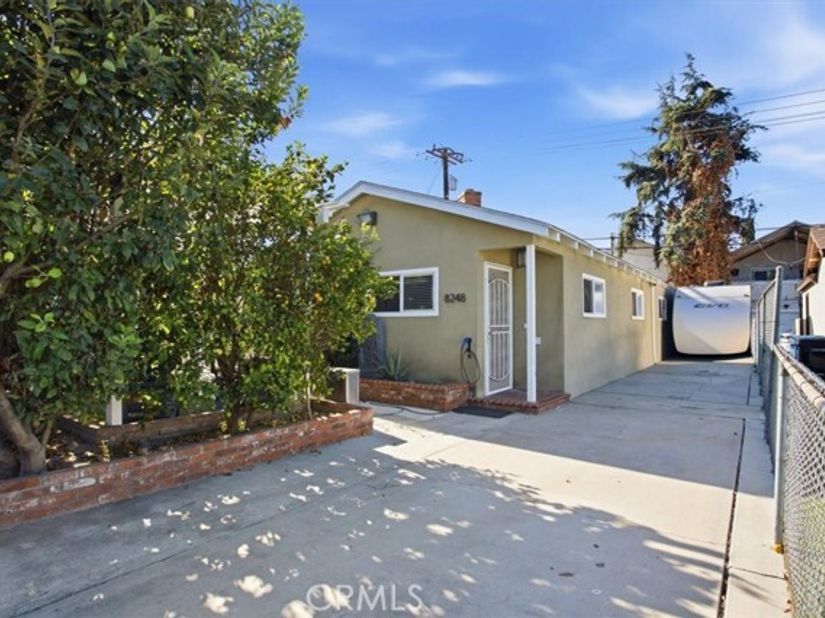 8250 Priscilla, Downey CA 90242
