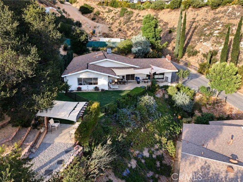 1656 Hazbeth Lane, Glendale CA 91202