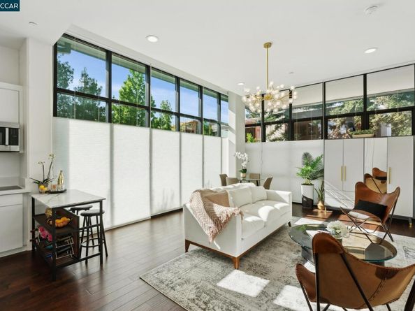 210 Lafayette Circle 101, Lafayette CA 94549