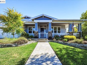 1161 Lexington Way