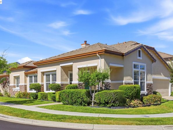 5315 Asterwood Dr, Dublin CA 94568