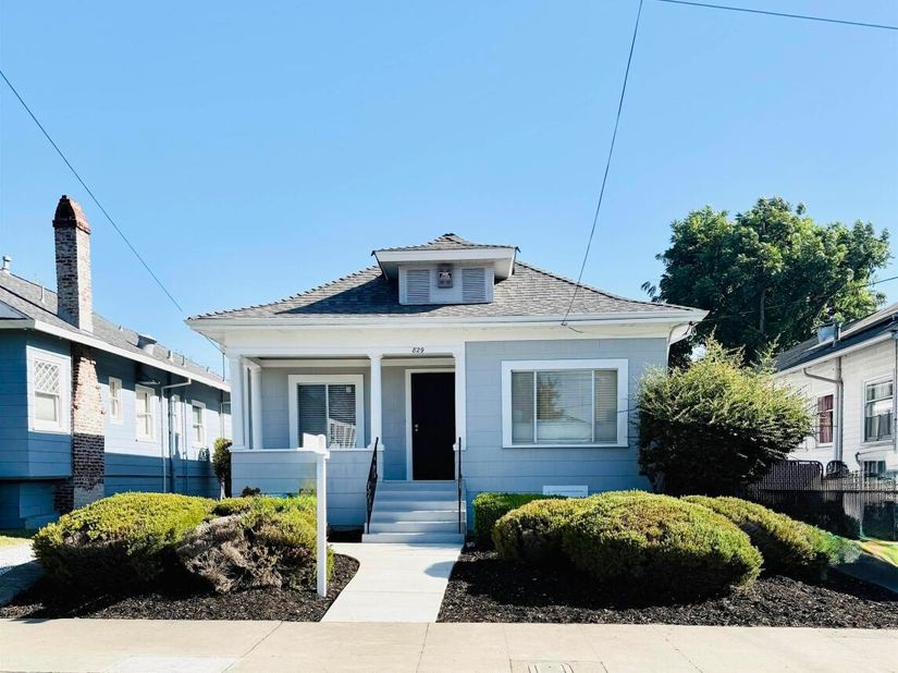 829 Aileen St, Oakland CA 94608