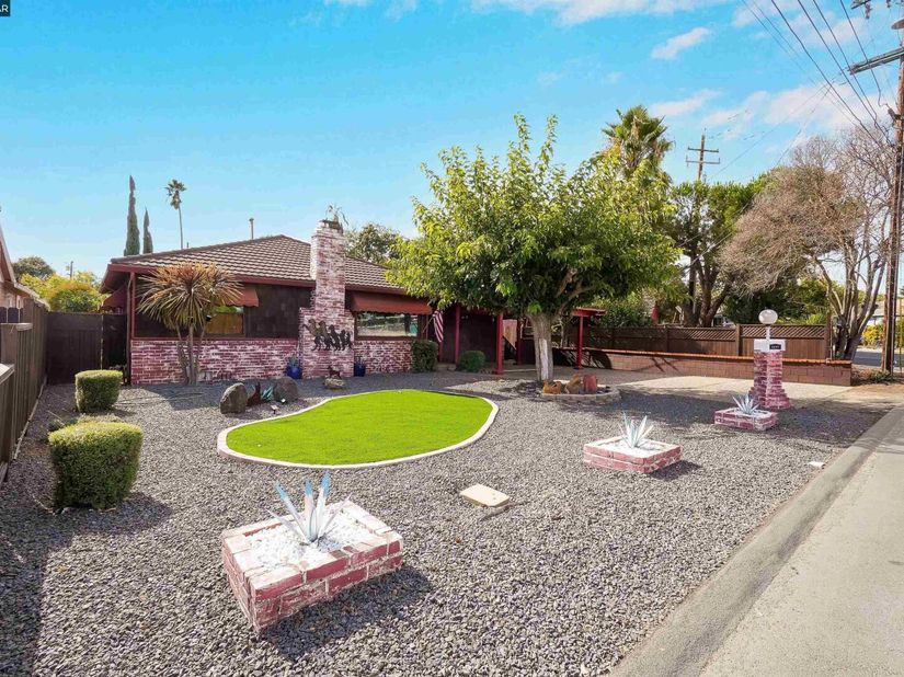1193 Almendra Court, Concord CA 94518