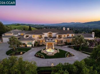 251 Santiago Ln