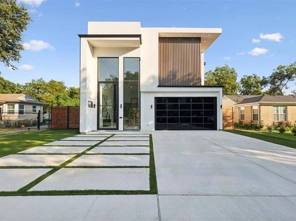 3828  Eaton Drive , Dallas Texas 75220