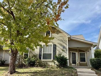 1219  Stratford Drive 