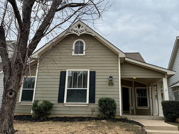 1219  Stratford Drive , Providence Village Texas 76227