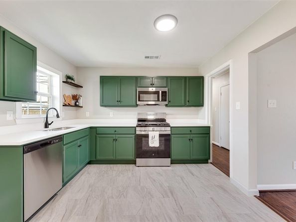 1502  Betsy Lane , Irving Texas 75061