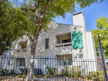 7431  Holly Hill Dr Drive 