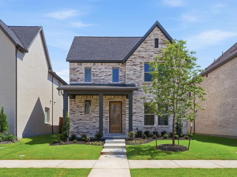 800  Isabel Street , Celina Texas 75009