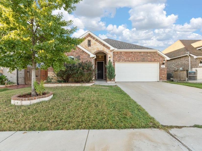 541  White Bud Lane , Fort Worth Texas 76131