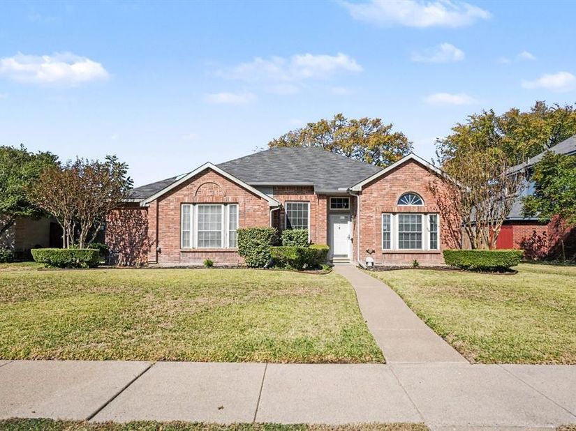 805  Nafus Street , Cedar Hill Texas 75104