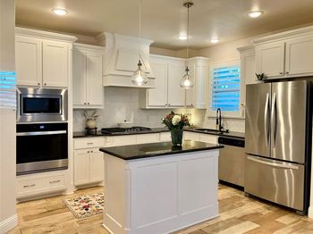 6708  Lost Star Lane 
