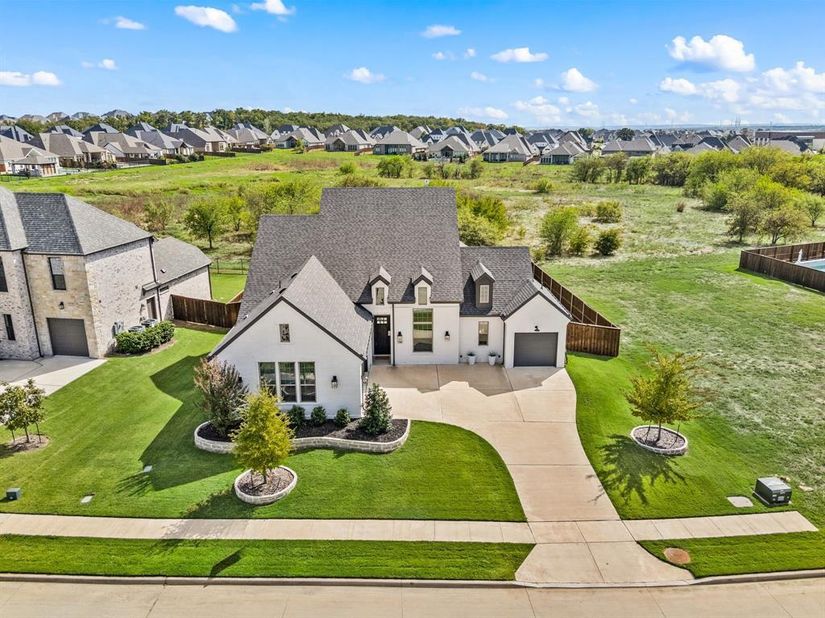 7100  Prairie Ridge Road , Argyle Texas 76226