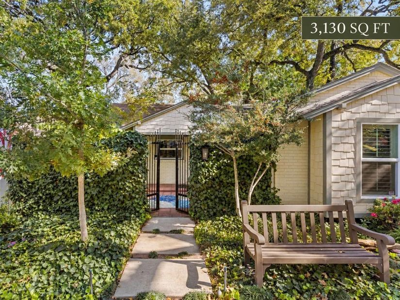 1432  Sylvan Avenue , Dallas Texas 75208