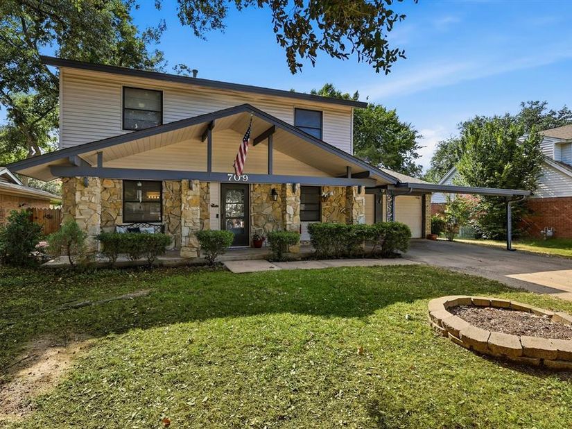 709  Lexington Drive , Irving Texas 75061
