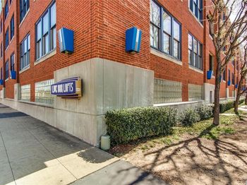 2502  Live Oak Street 