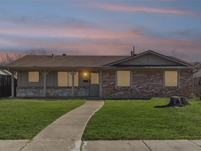 2801  Laramie Street , Irving Texas 75062