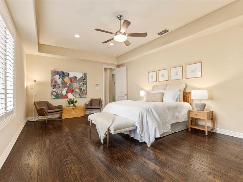 2811  Hood Street  E, Dallas Texas 75219