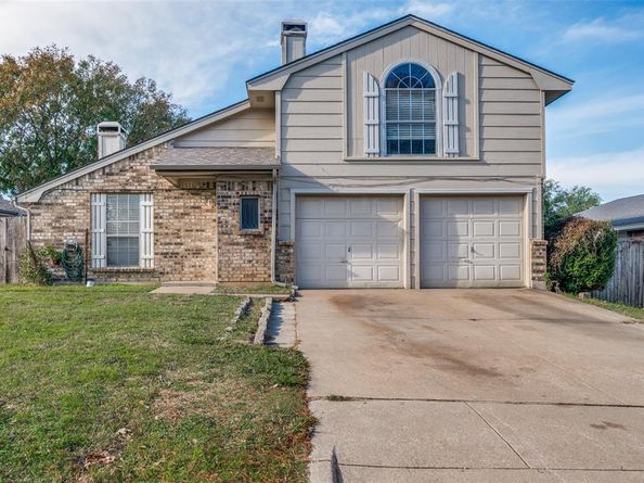 803  Canary Lane , Mansfield Texas 76063