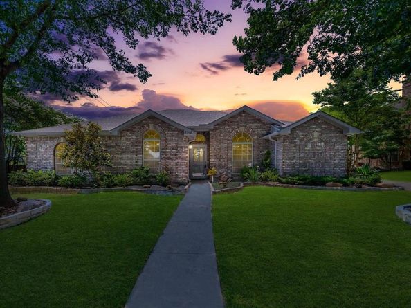 8518  Bridgewater Drive , Rowlett Texas 75088