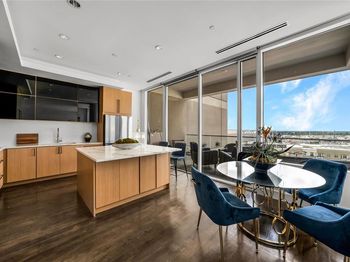 2408  Victory Park Lane 