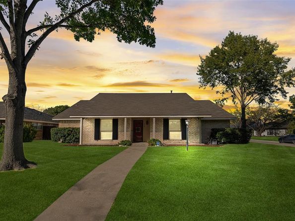 1923  Baylor Drive , Richardson Texas 75081