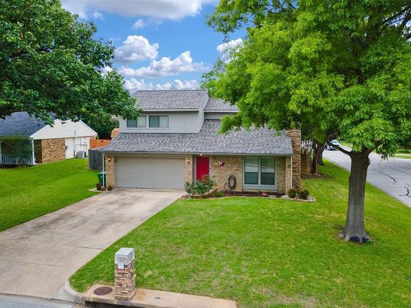 1167  Silverlake Drive , Grapevine Texas 76051