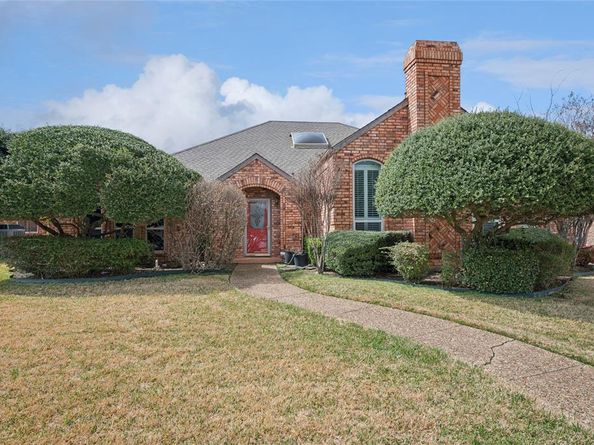 2528  Willowdale Drive , Carrollton Texas 75006