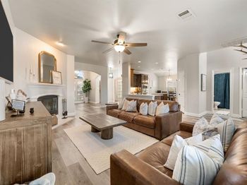 1060  Shady Lane Drive 