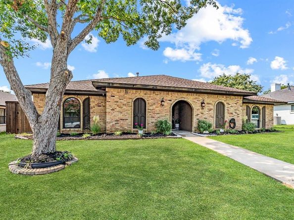 1946  Chesham Drive , Carrollton Texas 75007