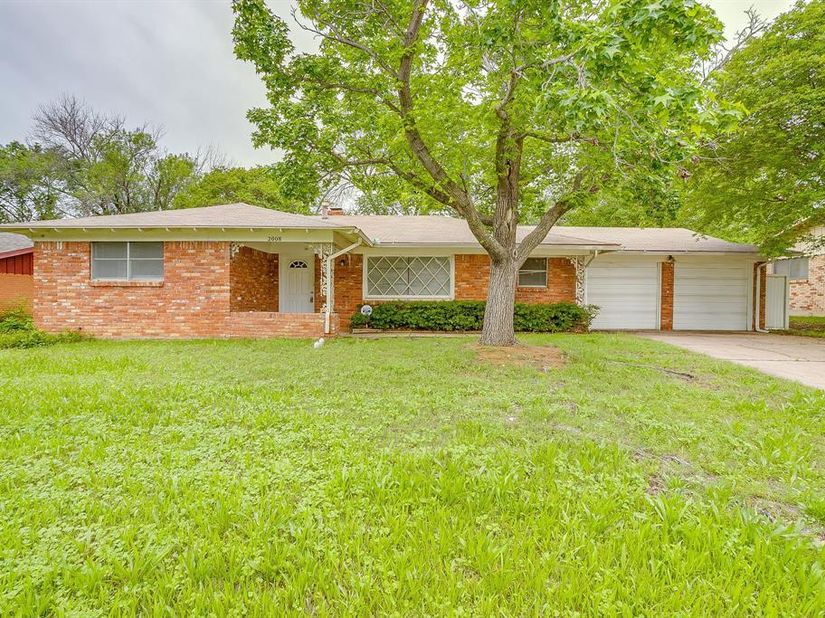 2008  Terbet Lane , Fort Worth Texas 76112