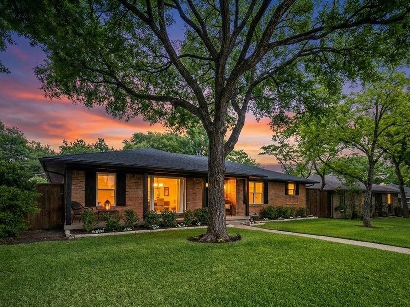 12220  Coolmeadow Lane , Dallas Texas 75218