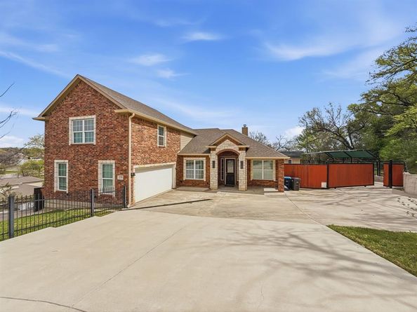 2700  Refugio Avenue , Fort Worth Texas 76164