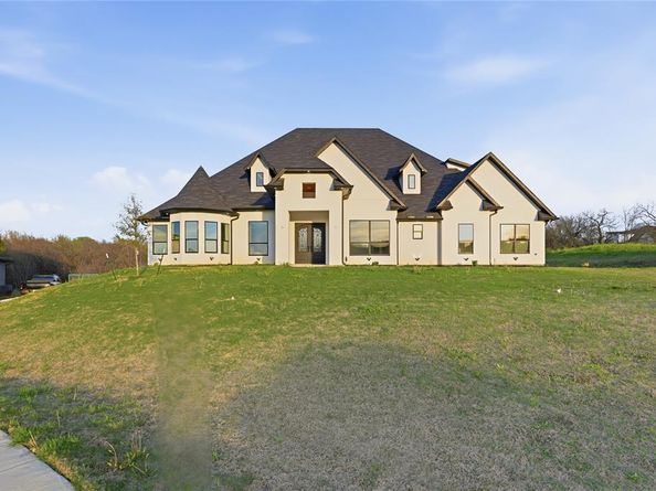 1107  Lily Court , Grand Prairie Texas 75104