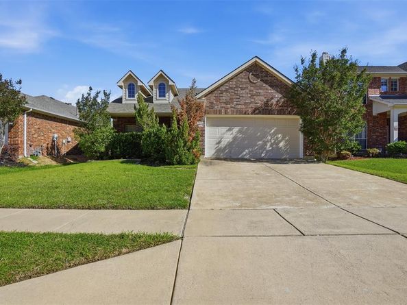 2421  Priscella Drive , Fort Worth Texas 76131